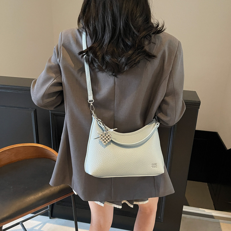 High end niche handbag for women 2025 new trendy and versatile single shoulder crossbody with large capacity commuting tote bag