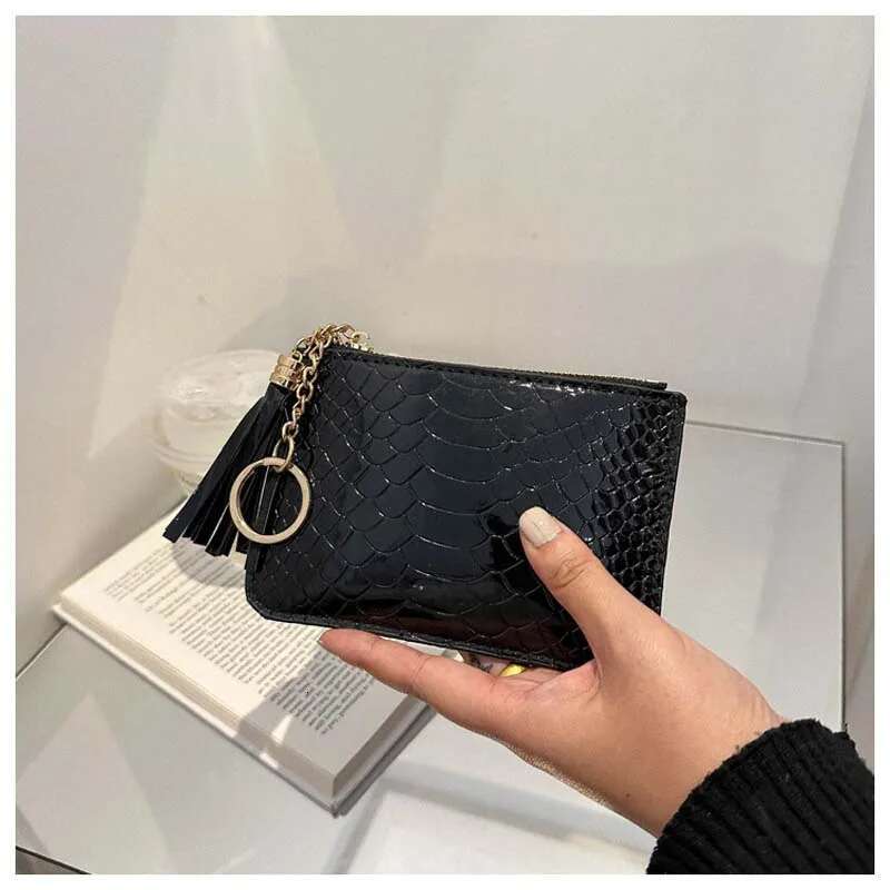 New Women'S Fashion Handheld Crocodile Pattern Handbag Simple Large Capacity Wallet Multifunctional Card Organizer Autumn Winter