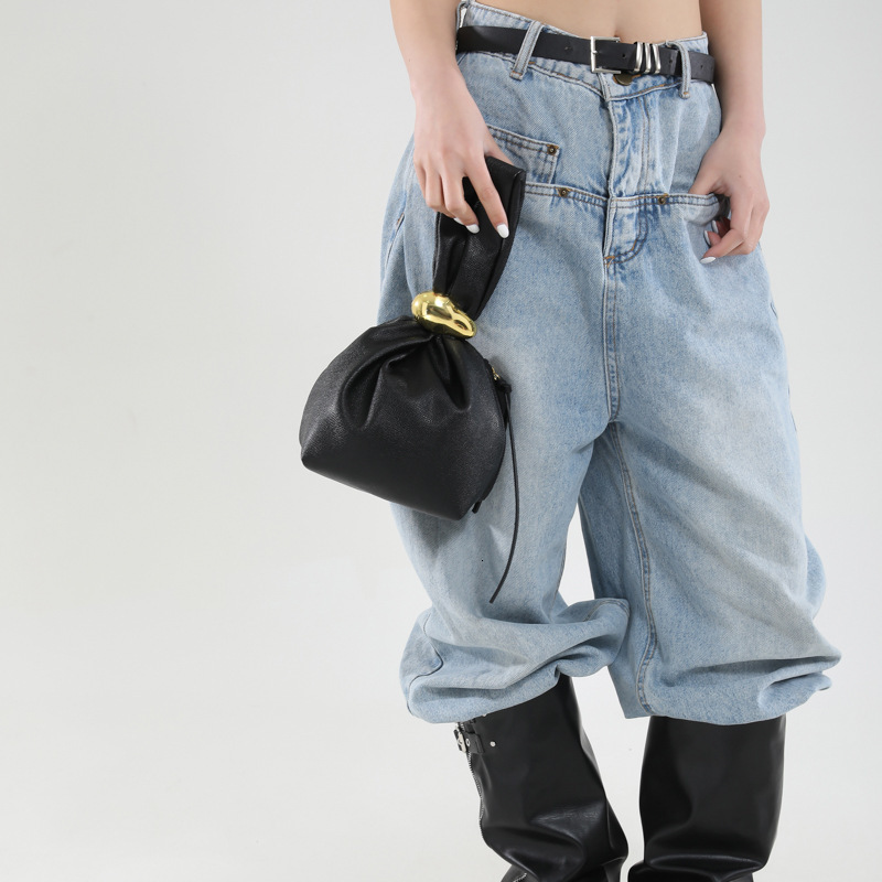 Niche Design for Women 2025 New Trendy Summer Luxury Fashion Super Hot Handbag Bucket Bag