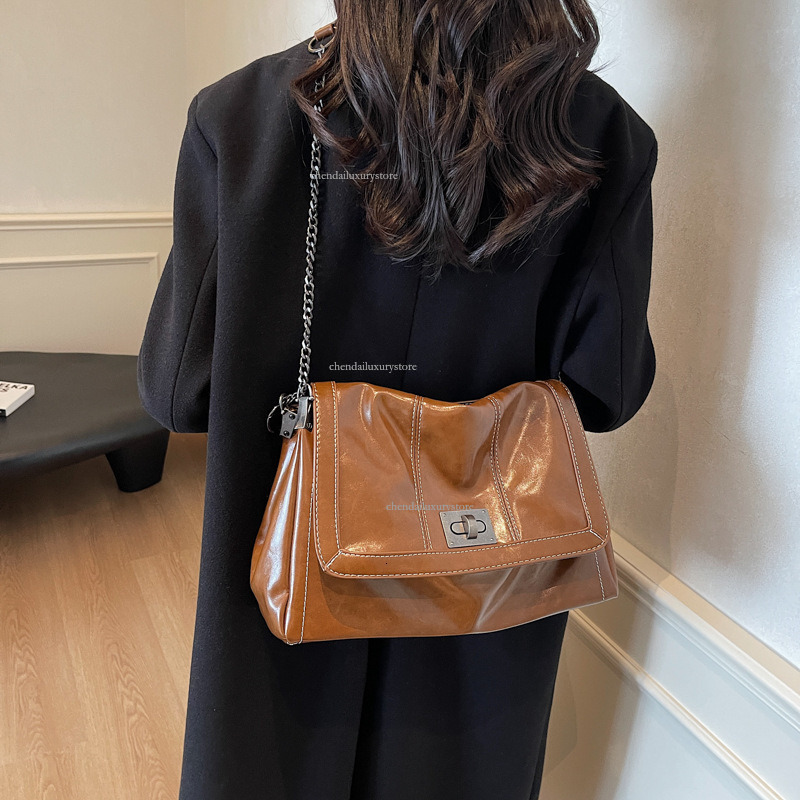 2025 Free Shipping Designer Women's Bag Summer Single Shoulder Underarm Bag Luxury Large Capacity Chain Commuter Crossbody Bag Leisure Shopping B