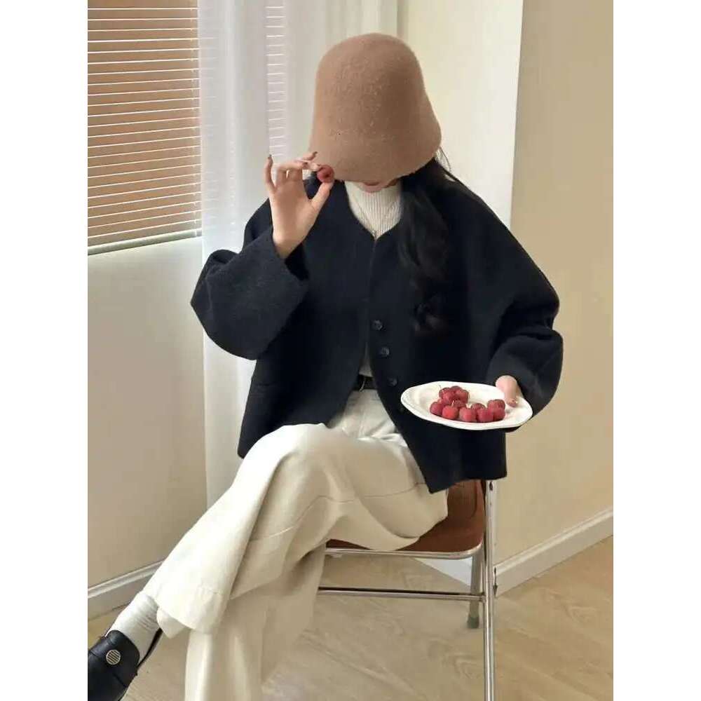 LANMREM Korean Style Short Woolen Jackets Women's Round Neck Solid Color Single Breasted Coat Fashion Winter New 2VV1711
