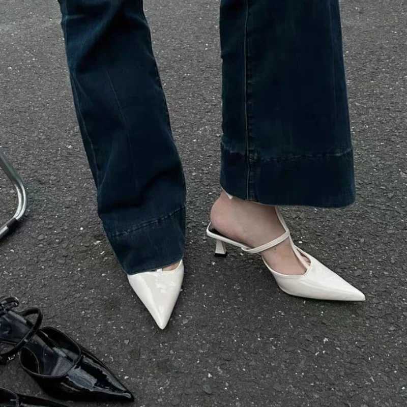 Womens Sandals Summer New Low Heel Pointed Thin Strap Buckle Slippers Fashion Temperament Commuter Heel Sandals W250514