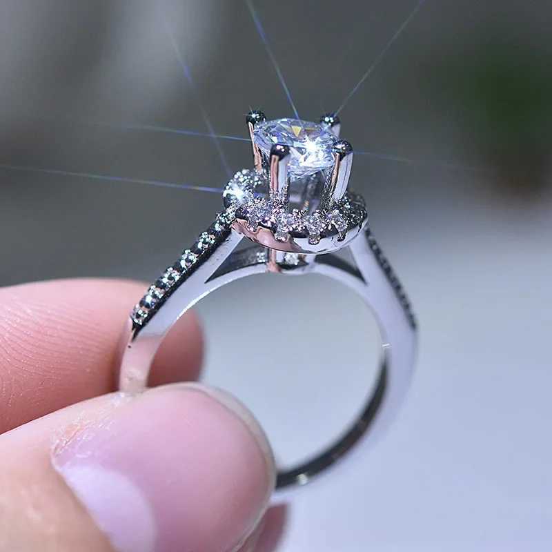 Andara 925 Sterling Silver Ring Simulation Diamond CZ Ring Suitable For Female Charm Jewelry Engagement GiftsXJ250514