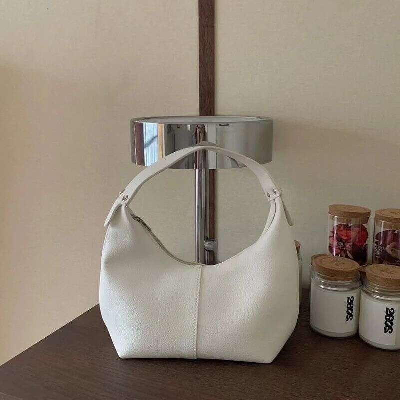 Small Women's 2025 New Autumn/Winter Handheld Shoulder Korean Edition Color Contrasting Simple PU Soft Leather Dumpling