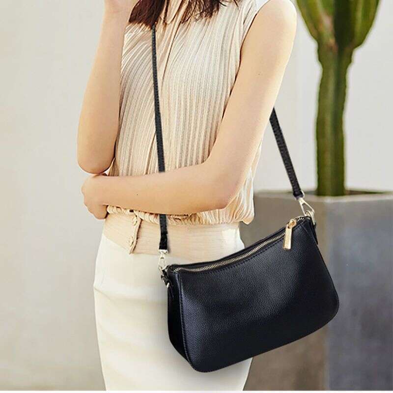 crossbody 2025 Mom's genuine small Women's versatile soft leather shoulder Fashion mini saddle bag