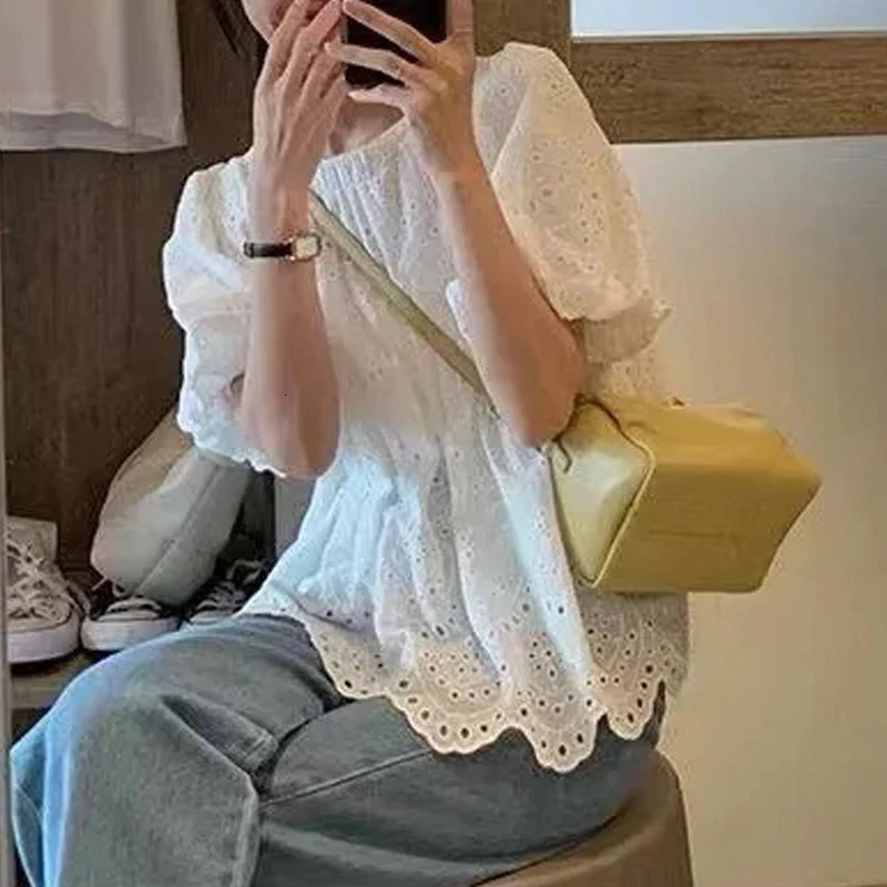Summer French Style y Hollow Out Shirt White Lace Blouse for Women Short Puff Sleeve Tops Round Collar Clothes 930 250514