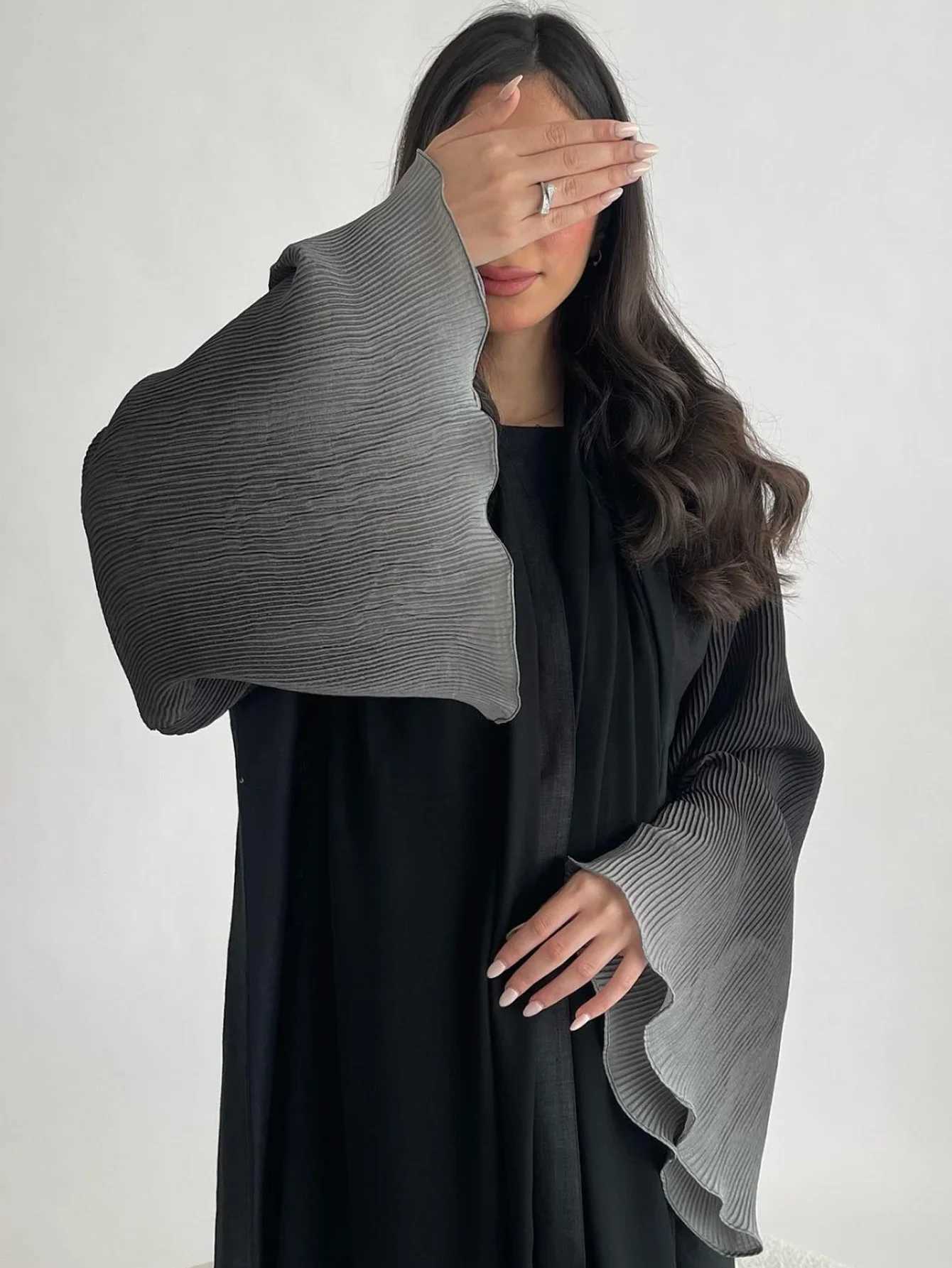 Muslim Flare Slve Casual Arabian Abayas Middle-East Elegant Open Front Abaya Turkey Kaftans Women Jilbabs Islamic Maxi Dresses X2505141