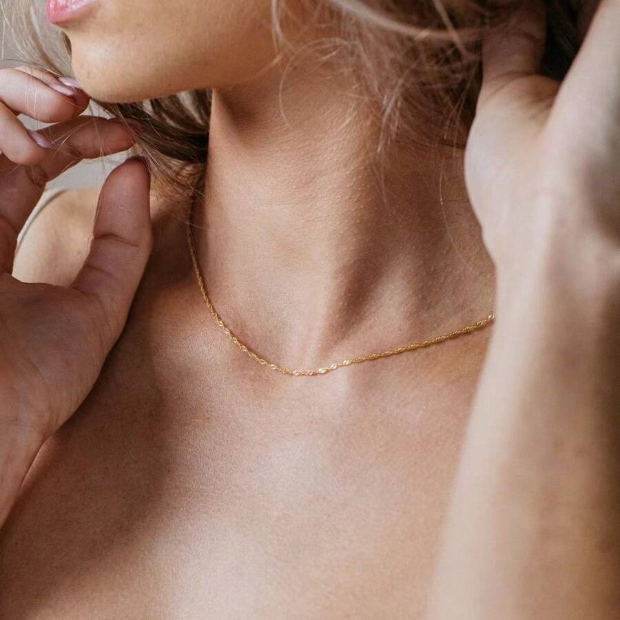 Jewelry fashion temperament twisted water wave women's extremely simple plain lock bone chain necklace accessories