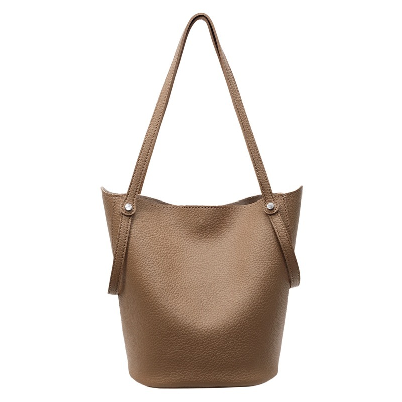 Light luxury niche high-end handbag women's 2025 new super hot water bucket vegetable basket versatile single shoulder crossbody bag