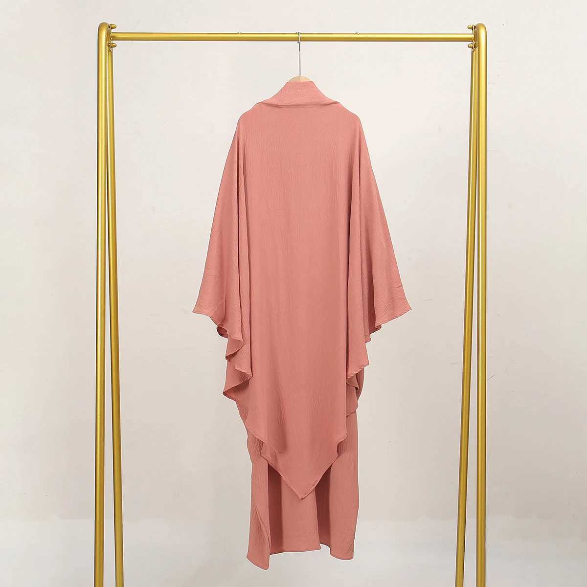 Long Khimar Islam Cloth Jilbab Ramadan Two Piece Jilbab Prayer Set Abaya for Woman Batwing Hijab Dress Muslim Kimono Kaftan Robe X2505141