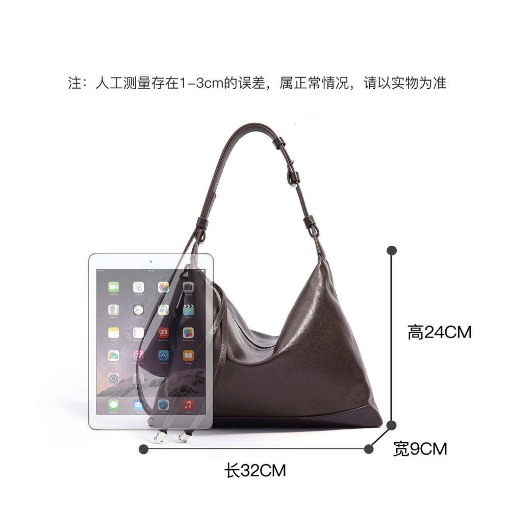 2025 New Design Layer Vegetable Tanned Cowhide Shoulder Bag Large Capacity Commuting High-End Feeling Fashionable Armpit Bag
