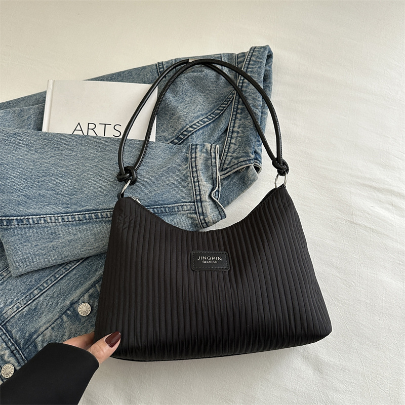 Capacity Handheld Underarm Bucket For Women Luxury Bag 2025 New Versatile New Free Delivery Designer Bag And Simple Single Shoulder Crossbody With Wri