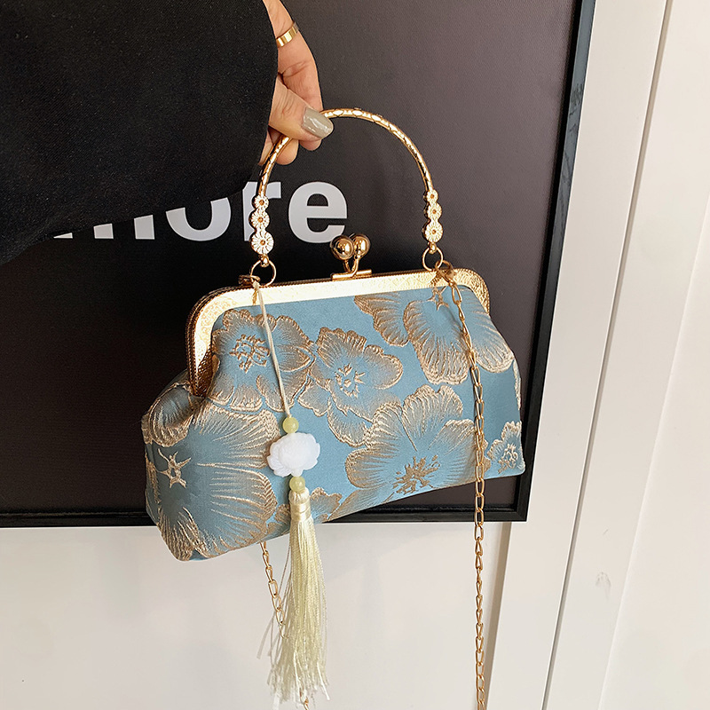 Free Delivery Designer Bag Chinese Style Cheongsam Buckle Chain Small For Women Spring And Summer 2025 New Versatile Women's Popular Single Shoul