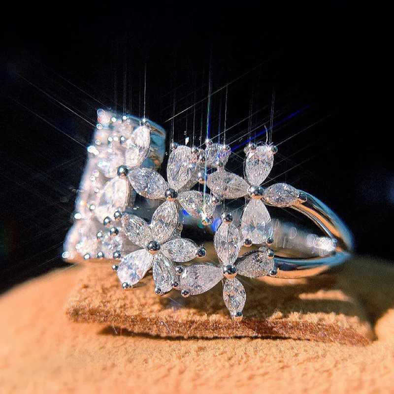 Elegant Flower Lab Diamond Ring 925 sterling silver Engagement Wedding band Rings for Women Bridal Gemstones Fine Party JewelryXJ250514
