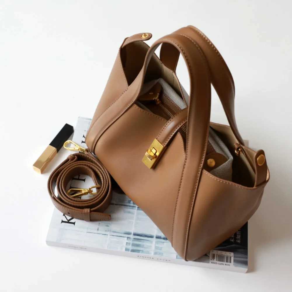 Solid Large Capacity Exposure Off Elegant Purses Dermis Simple Literary Bow Wen Totes Minority Advanced Shoder Bag Fem Z250514