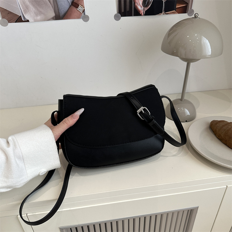 Luxury Bag Ladies' Solid Color Single Shoulder Crossbody New Free Delivery Designer Bag 2025 Spring And Summer Niche Design Versatile Ins Trendy 