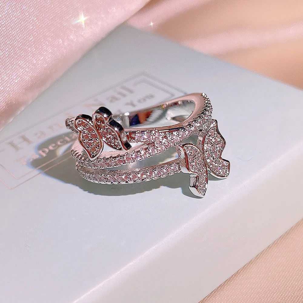 Exquisite 925 Silver Plated Two Butterfly Crystal Rings for Women Rhinestone Rings Wedding Party Jewelry Gifts Wedding RingXJ250514