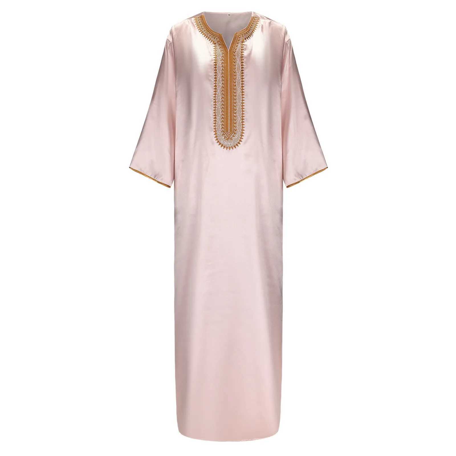 New 2025 Traditional Muslim Clothing Eid Middle East Jubba Thobe Men Thobe Arab Muslim Robes With Long Sleeves Gifts For Husband X2505141