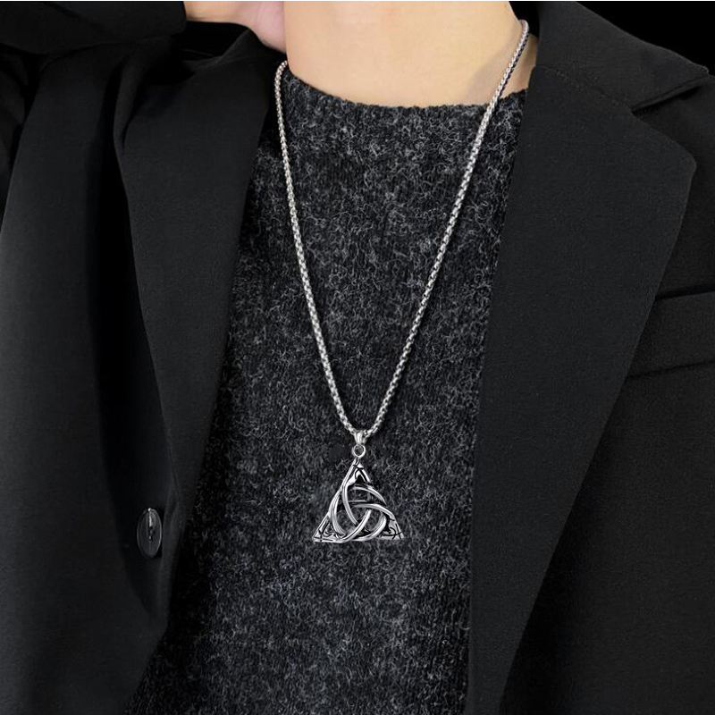 60cm Fashionable outfit retro hip-hop unisex light luxury personalized triangle pendant