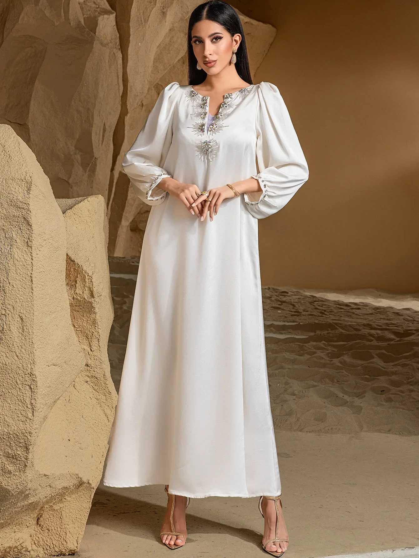Eid Djellaba Dubai White Abaya Diamonds Muslim Dress Kaftan Maxi Dress Abayas Fashion Women Ramadan Musulman Femme Party Gown X250514