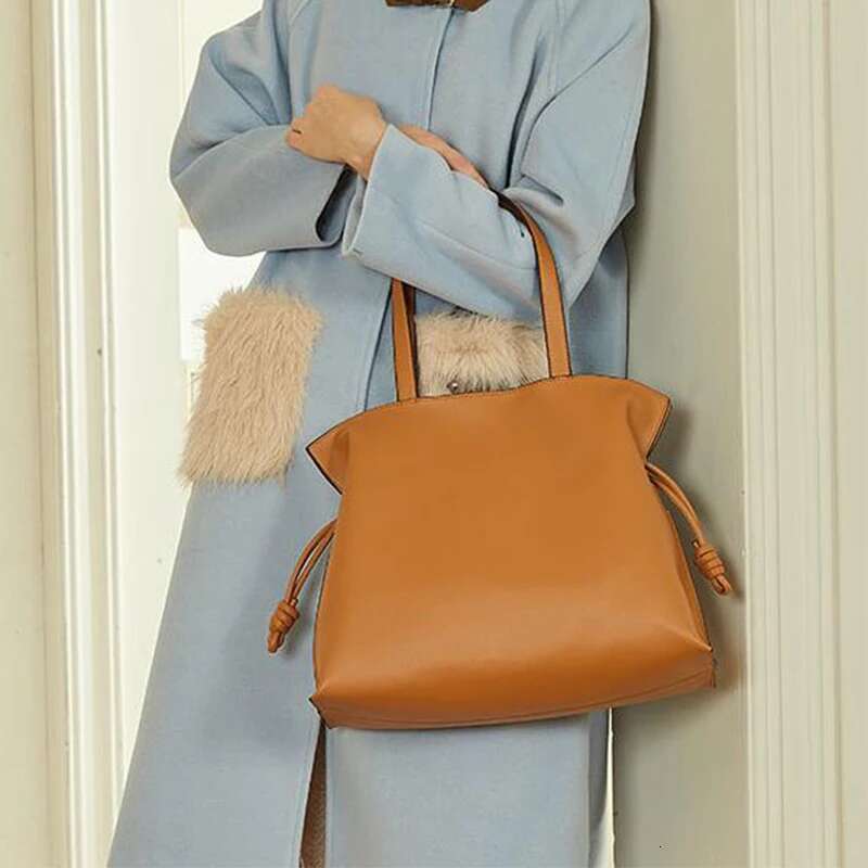 Leather Lucky Bags ,women Cowhide Crossbody Shoulder Bag,large Capacity Pleated Design Bucket Style Tote Underarm Handbag