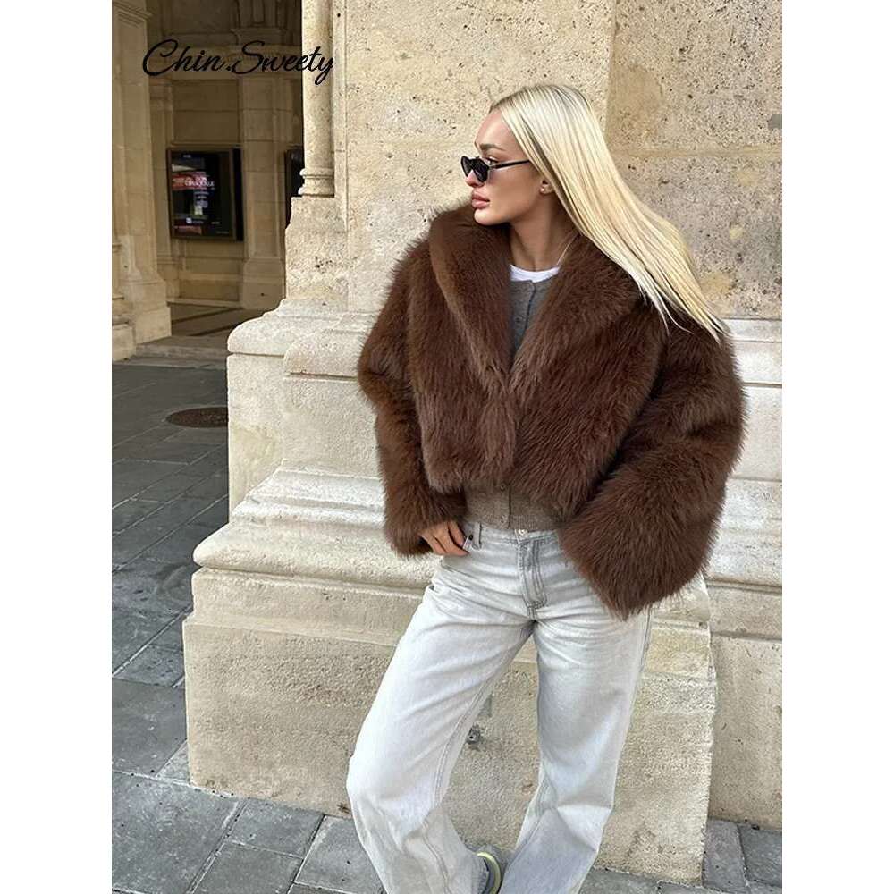 Brown Lapel Faux Fur Short Coat Women Fluffy Long Sleeve Warm Thick Loose Jacket 2024 Autumn Winter Lady High Street Outwear Designer Designer