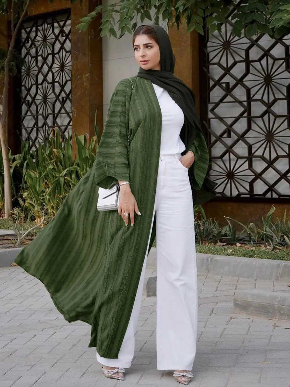 2024 New Fashion Muslim Kimono Abaya Solid Striped Retro Ethnic Cardigan Robe Dubai Middle Eastern Saudi Arabia Eid Clothes X250514