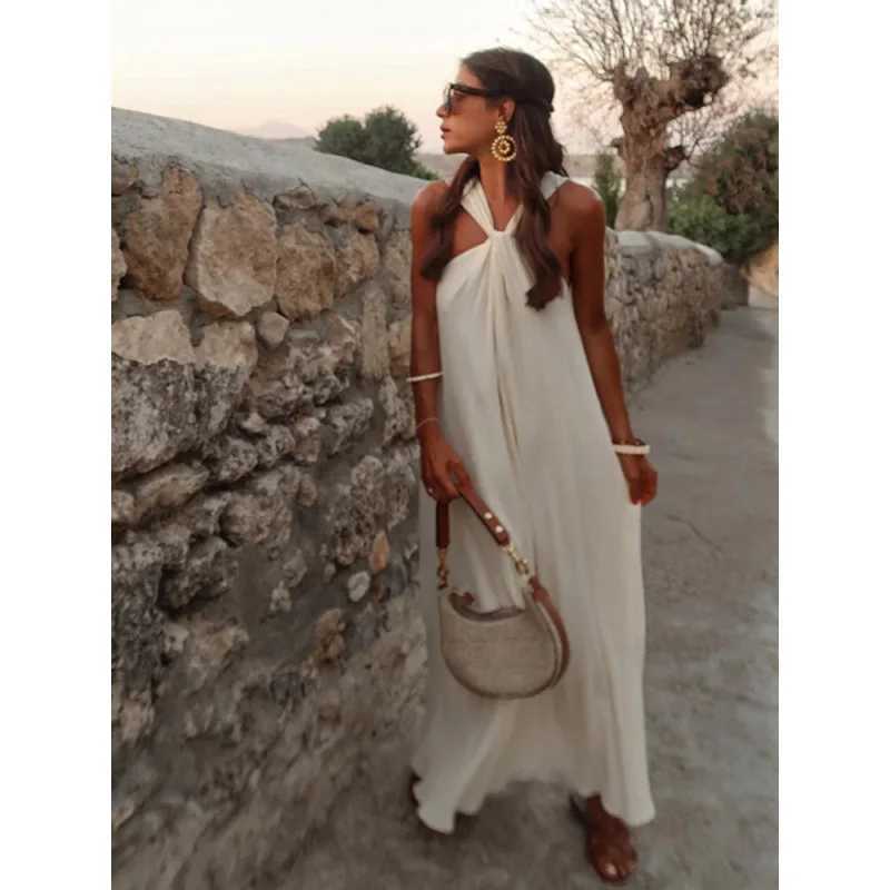 2025 Spring Womens High Street Sexy White Off-the-shoulder Halter Pleated Floor-length Dress Fashion Sleeveless Loose DressXJ250514