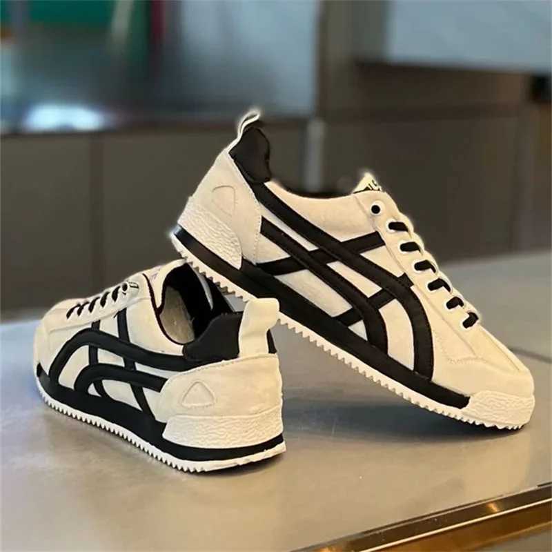 2025 New Mens Sports Shoes Outdoor Non-slip Pair Running Shoes Casual Fashion Comfortable Walking Shoes Casual Shoes M250514