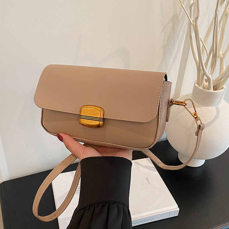 Fashion For Women With A Sense Of Luxury In Early Spring 2025 New Simple And New Free Delivery Designer Bag Shoulder Luxury Bag Bag Casual Crossbody S