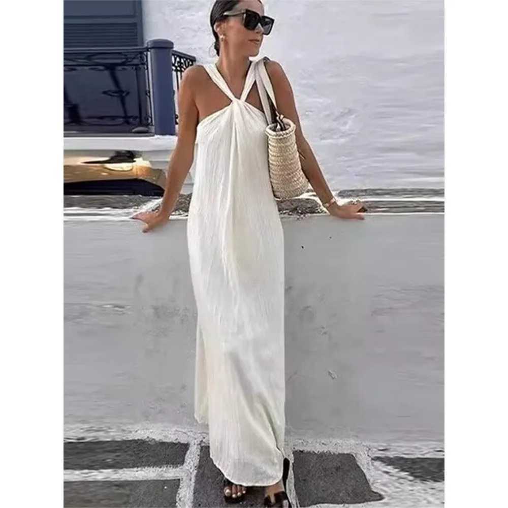 2025 Spring Womens High Street Sexy White Off-the-shoulder Halter Pleated Floor-length Dress Fashion Sleeveless Loose DressXJ250514