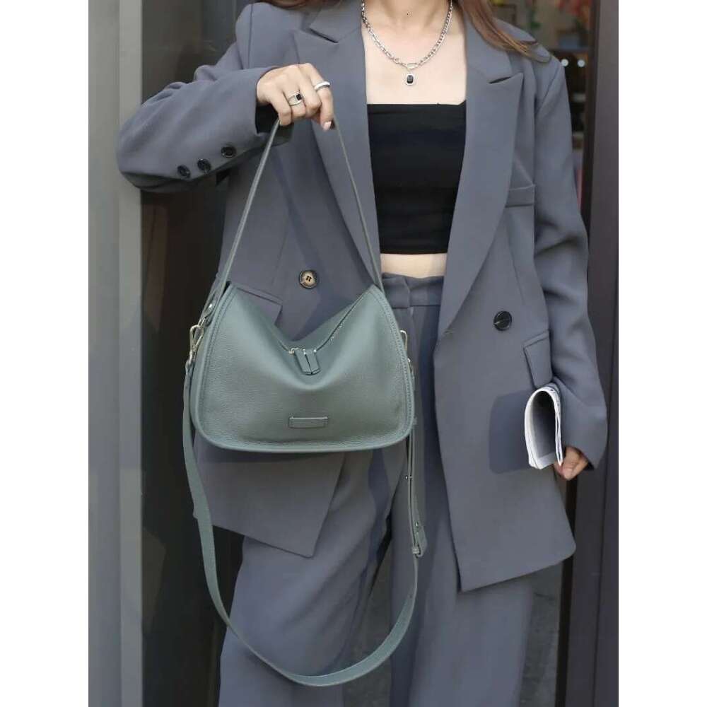 Designer Bag 2025 New All-Match Vintage Personalized Single-Shoulder Bag Zip Solid Women Totes Casual Commuter Moda Crossbody Bags Luxury Bag