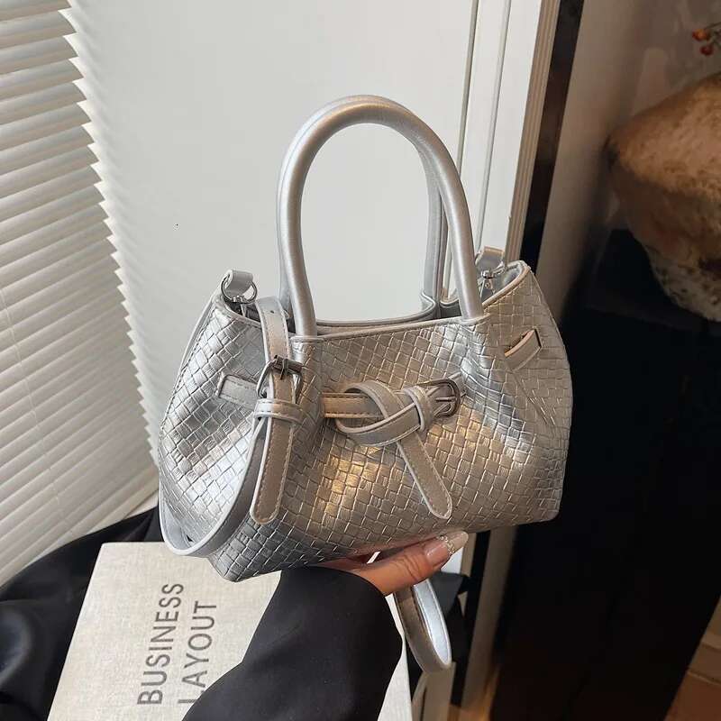 Textured Woven Tote for Women, Minimalist Shoulder Purse Work Essentials, Spacious Commuter Bag Office Chic