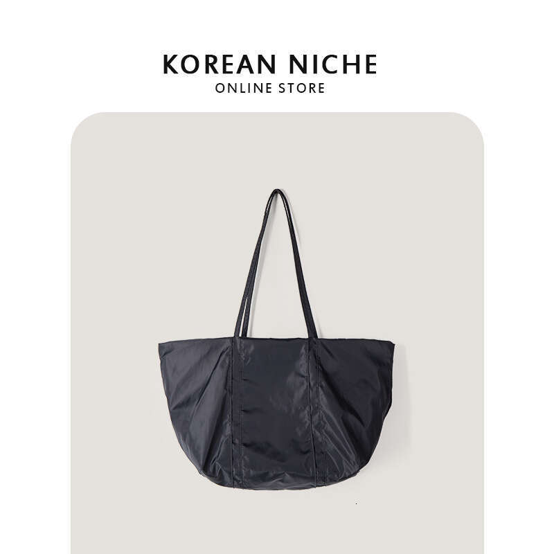 Small Fragrant Design, Waterproof Nylon Cloth For Women's Spring 2024 Commuter Versatile Large Capacity Tote Bag