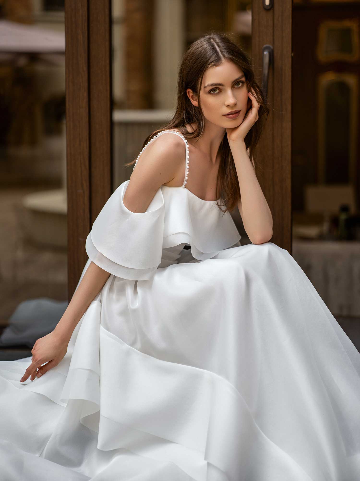 Exquisite A Line Wedding Dresses Sexy Off Shoulder Appliques Lace Bridal Gowns Custom Made Backless Sweep Train Robe