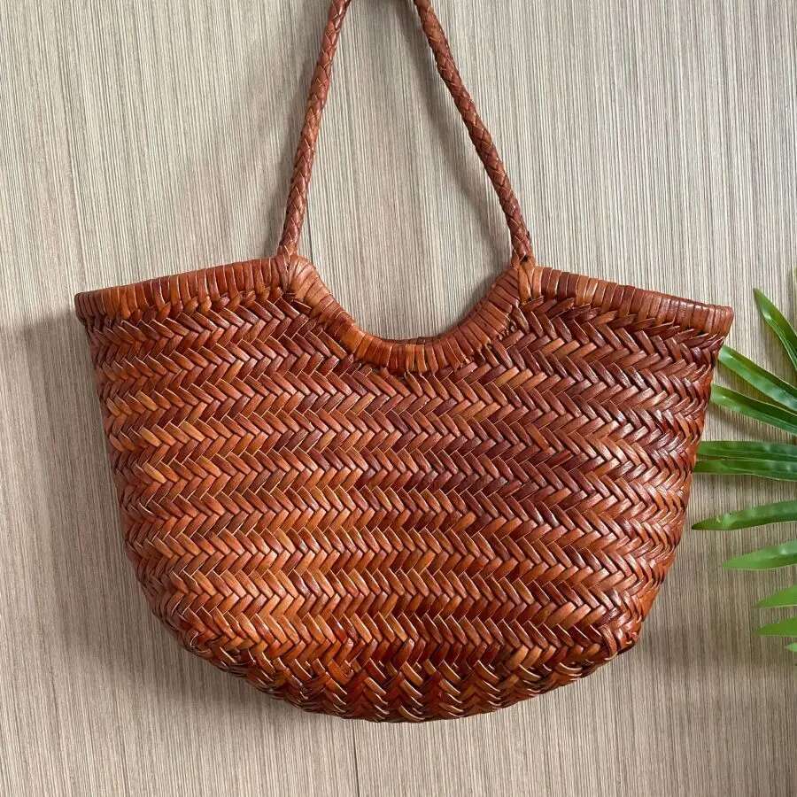 Handwoven Genuine Leather Tote Premium Cowhide Womens Shoulder Bag Large Capacity Beach Purse Elegant Design