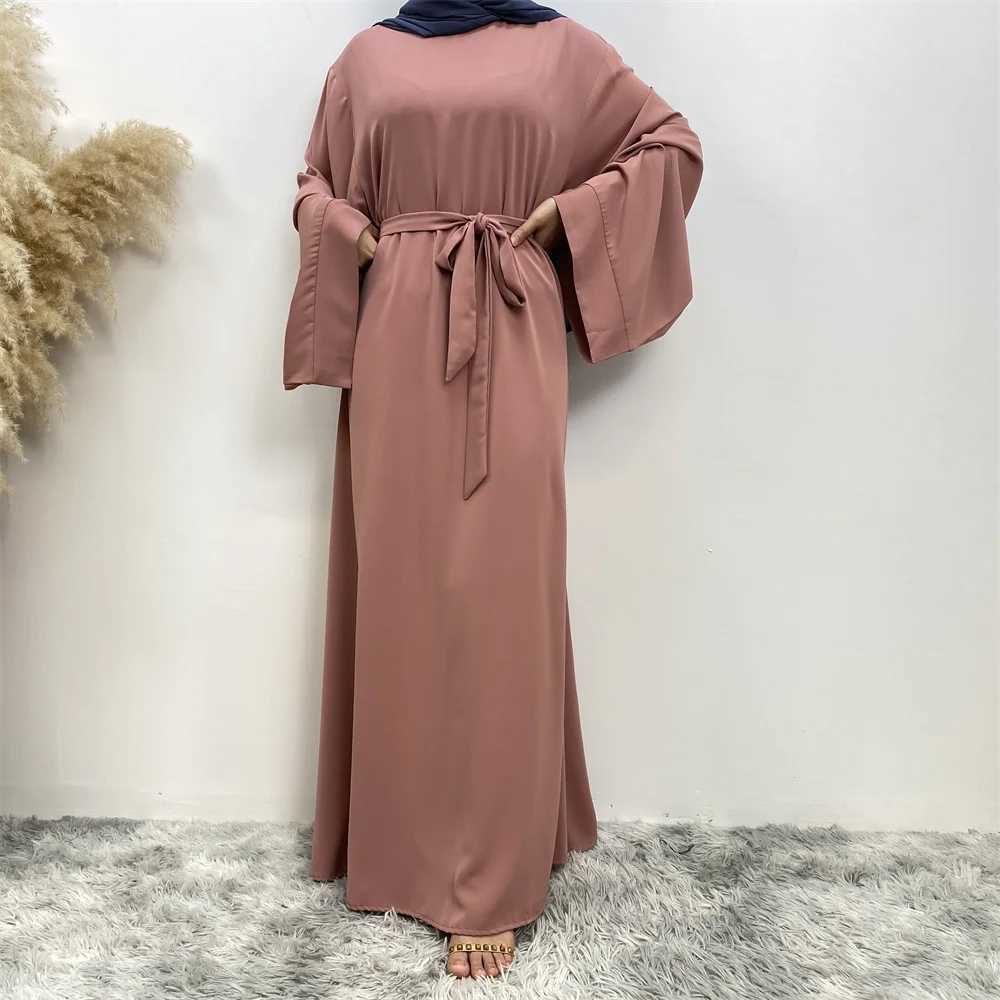 New Muslim fashion Abaya womens dress sold in Dubai in the Middle East Arab net color Islamic dress robe lace long dress X250514