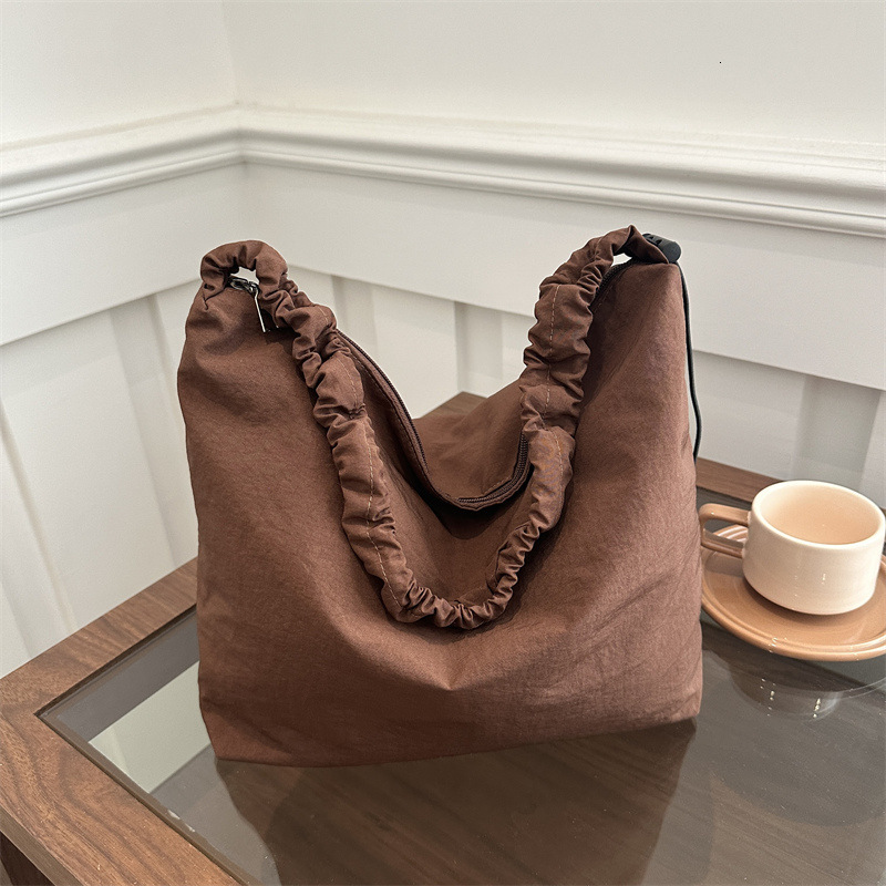 Korean Version Dumpling Nylon Simple Canvas Large Capacity New Free Delivery Designer Bag Casual Bag Luxury Bag Women's Trendy Single Shoulder Cr