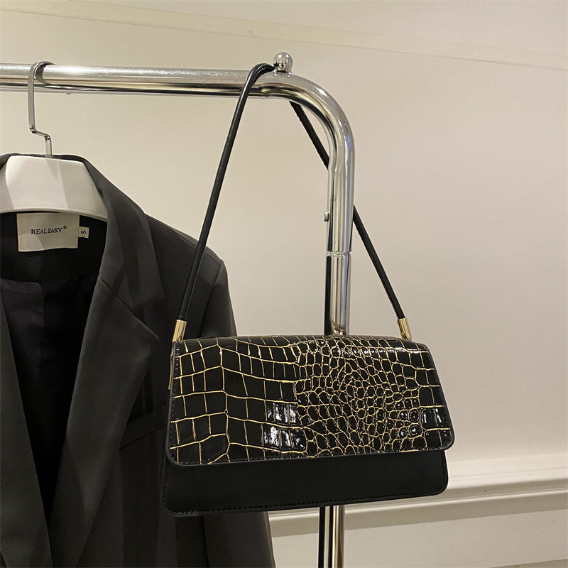 Bag 2025 New Niche Minimalist Luxury Bag Handbag New Free Delivery Designer Bag For Women Versatile Baguette Bag Underarm Single Shoulder Small Square