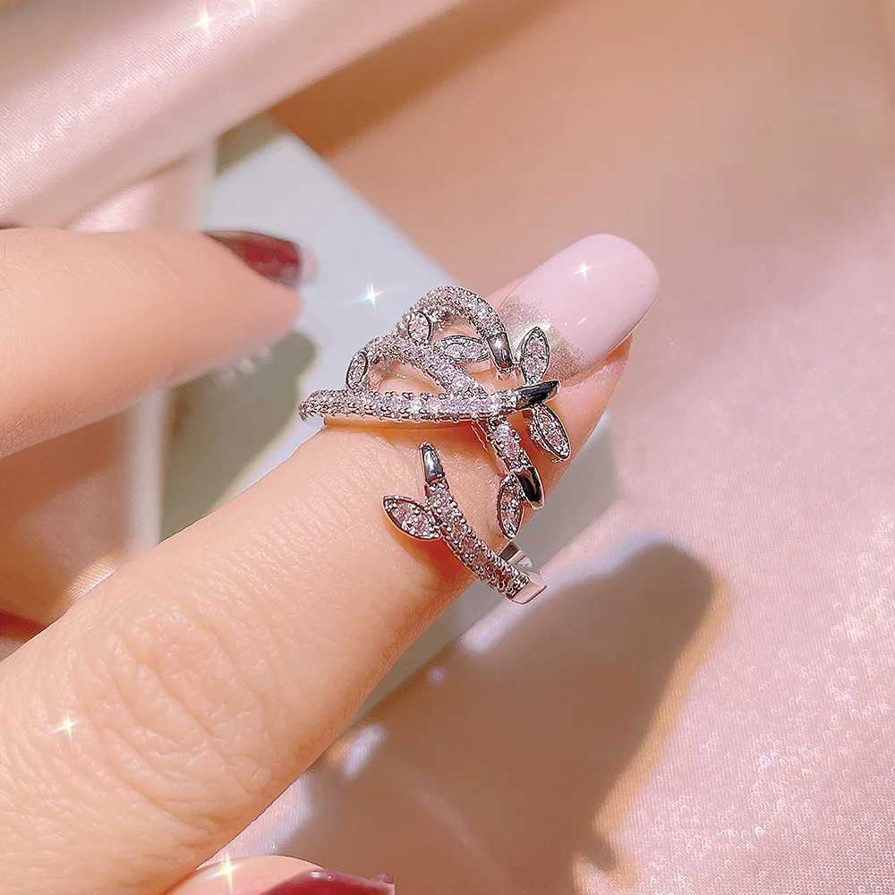 Fashion 925 Silver Plated Ring for Womens Shiny Zircon Multilayer Bow Ring Adjustable Jewelry Womens Wedding AccoriesXJ250514