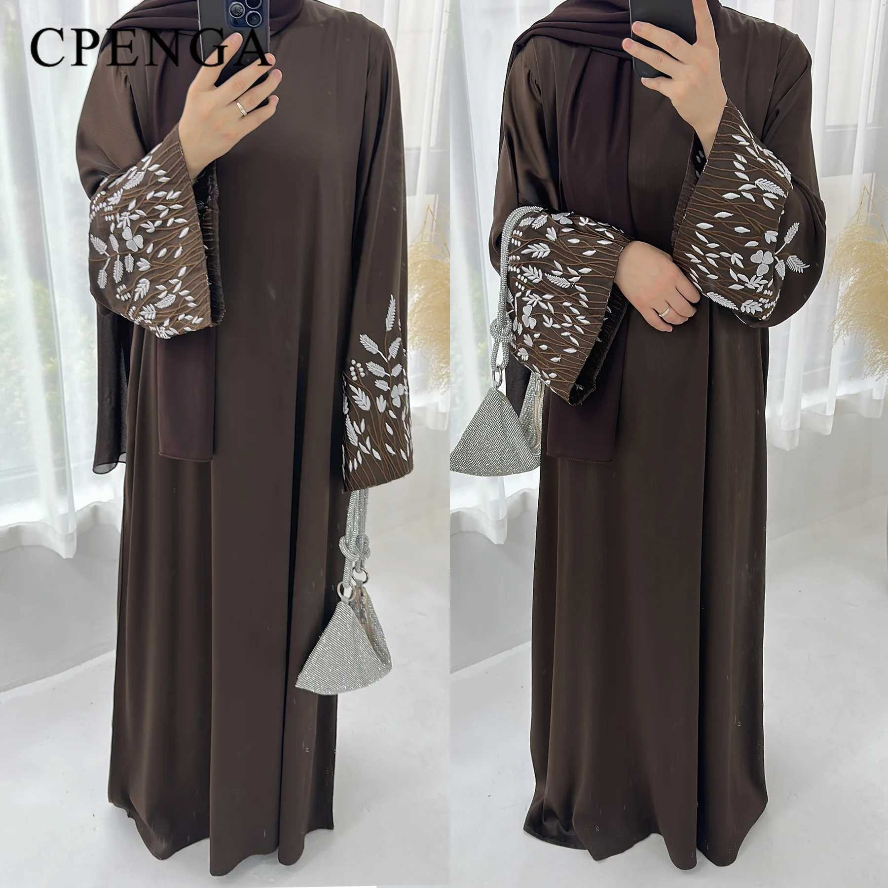 2024 Saudi Arabia Embroidery Muslim Modest Dress for Women Eid Dubai Abaya Luxury Islamic Turkey Holiday Party Jalabiya Clothing X250514