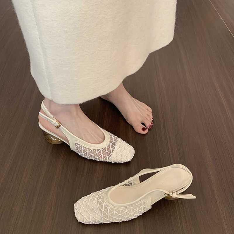 New Summer Hollow Out Women Sandals Fashion Party Dress Pumps Ladies Strange Style Singbacks Mules Shoes W250514