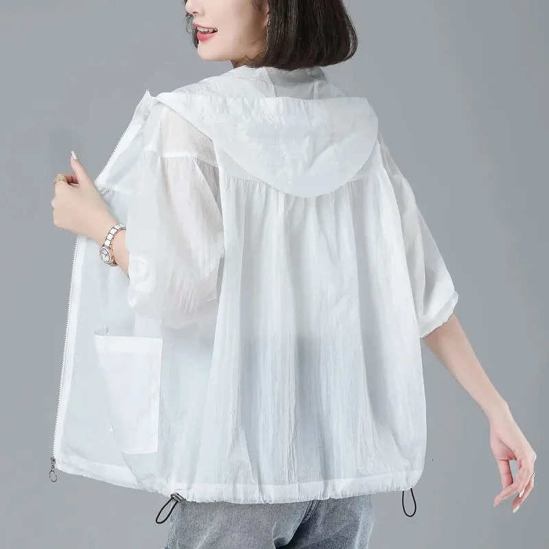 2025 Summer Thin Breathable Sun Protection Clothing Womens Loose UV Protection Hooded Coat Tops Female Outdoor Short Outwear 250513