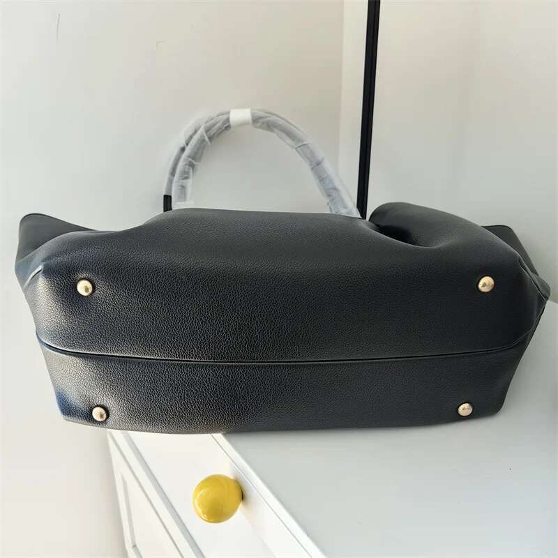 2025 Large Capacity Black Pu Leather Tote High Quality Women's Solid Color Pleated Daily Commuter Bag Female Handbags