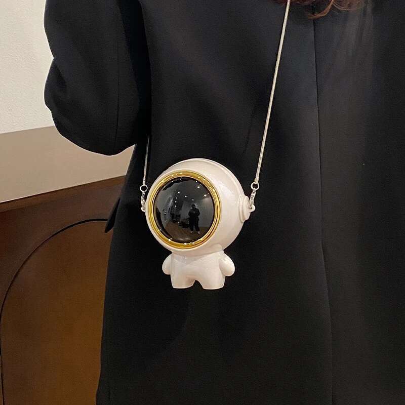 Creative Astronaut Shoulder Fashion Exquisite Space Gift New Personalized Acrylic Long Chain Gold Lady Mini Bag