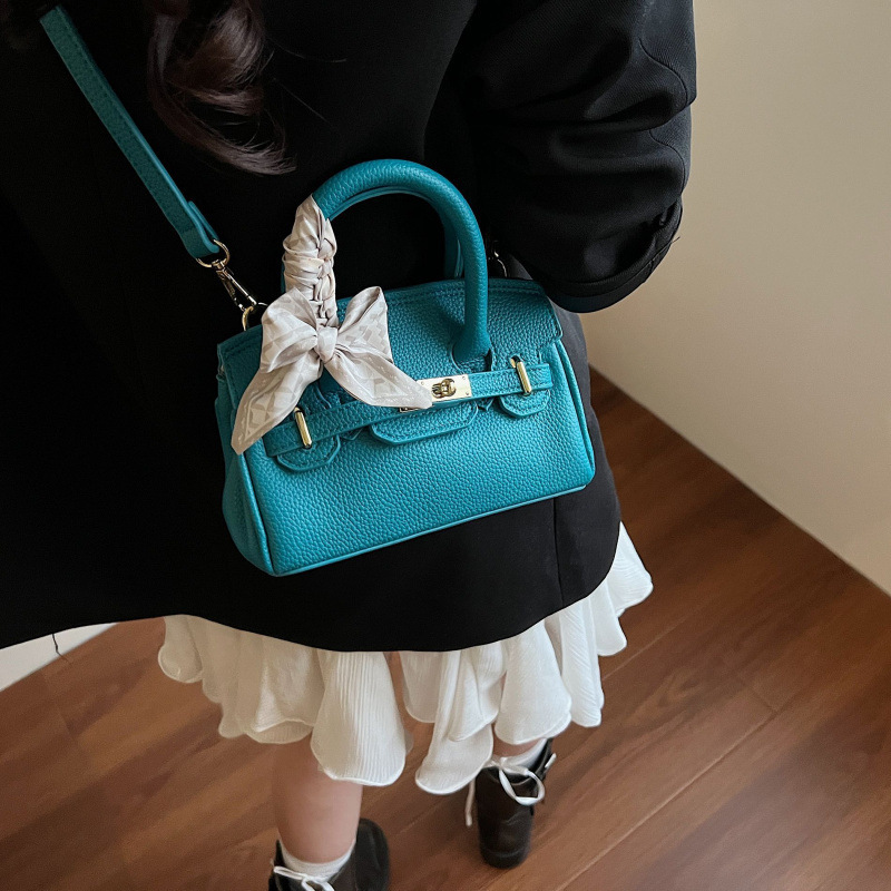 Designer Handbag High End Temperament Commuting Handbag New Light Luxury Kelly Bag Stylish Versatile Crossbody Bag For Women Mini Storage Bag Free Shi