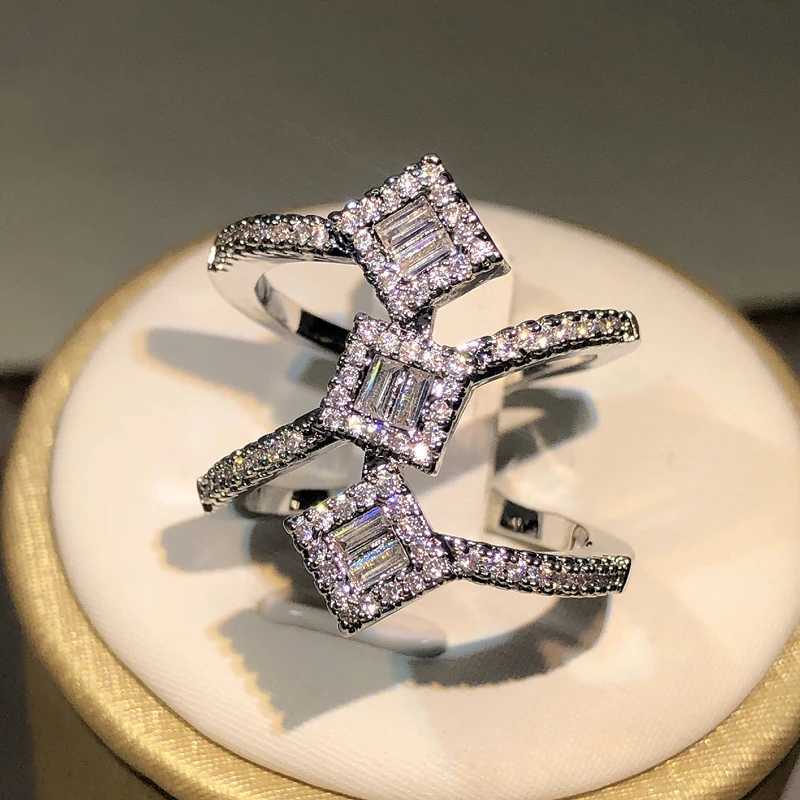 925 Silver Luxury Cubic Zirconia Rings for Women Bridal Engagement Wedding Jewelry CZ Female Accories Whole Finger RingsXJ250514