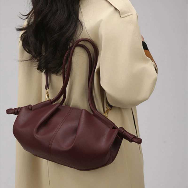 Luxury Pleated Hobo Shoder BagDesigner Wen Cloud Bag 2025 Korean Style Cmuting Fi Dumpling Tote BagBlack Wine Red Z250514