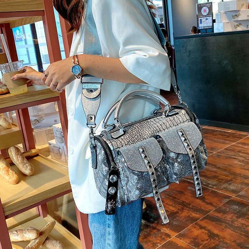 New Women Handbag Hot Fashion Soft Leather Shoulder Designer Crossbody Bag High Capacity Brand Black Travel Tote Bags