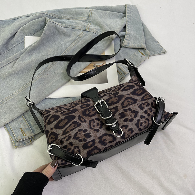 Spring Popular Leopard Print Large Capacity Luxury Bag Backpack For Women 2025 New Versatile Crossbody Casual Single Shoulder New Free Delivery Design